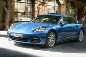 Премьера нового Porsche Panamera состоялась этой ночью